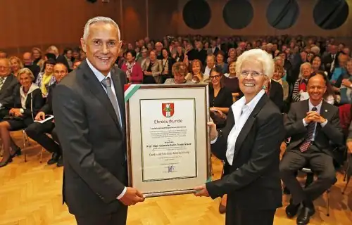 Dante Alighieri Gesellschaft Klagenfurt – Verleihung Stadtwappen